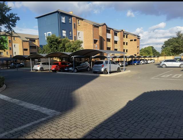 2 BEDROOM APARTMENT FOR SALE IN HEUWELOORD